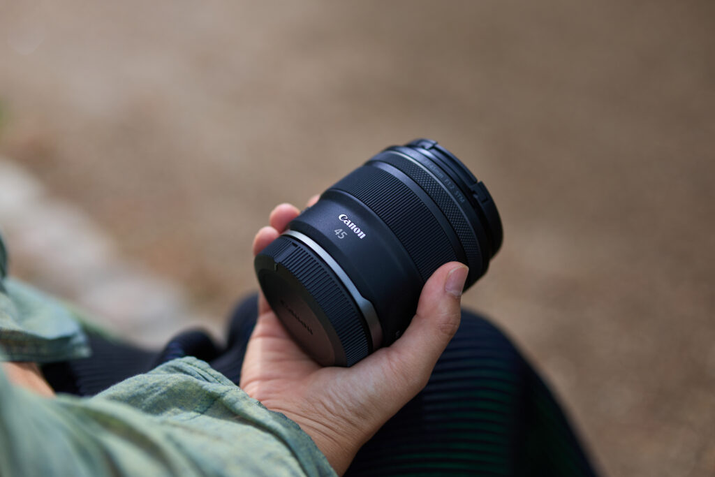 Canon RF 45mm f/1.2 STM